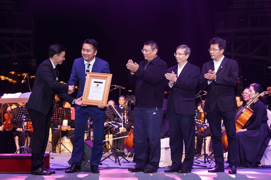 EHang Egret received the record certification of the world��s largest number of UAVs formation